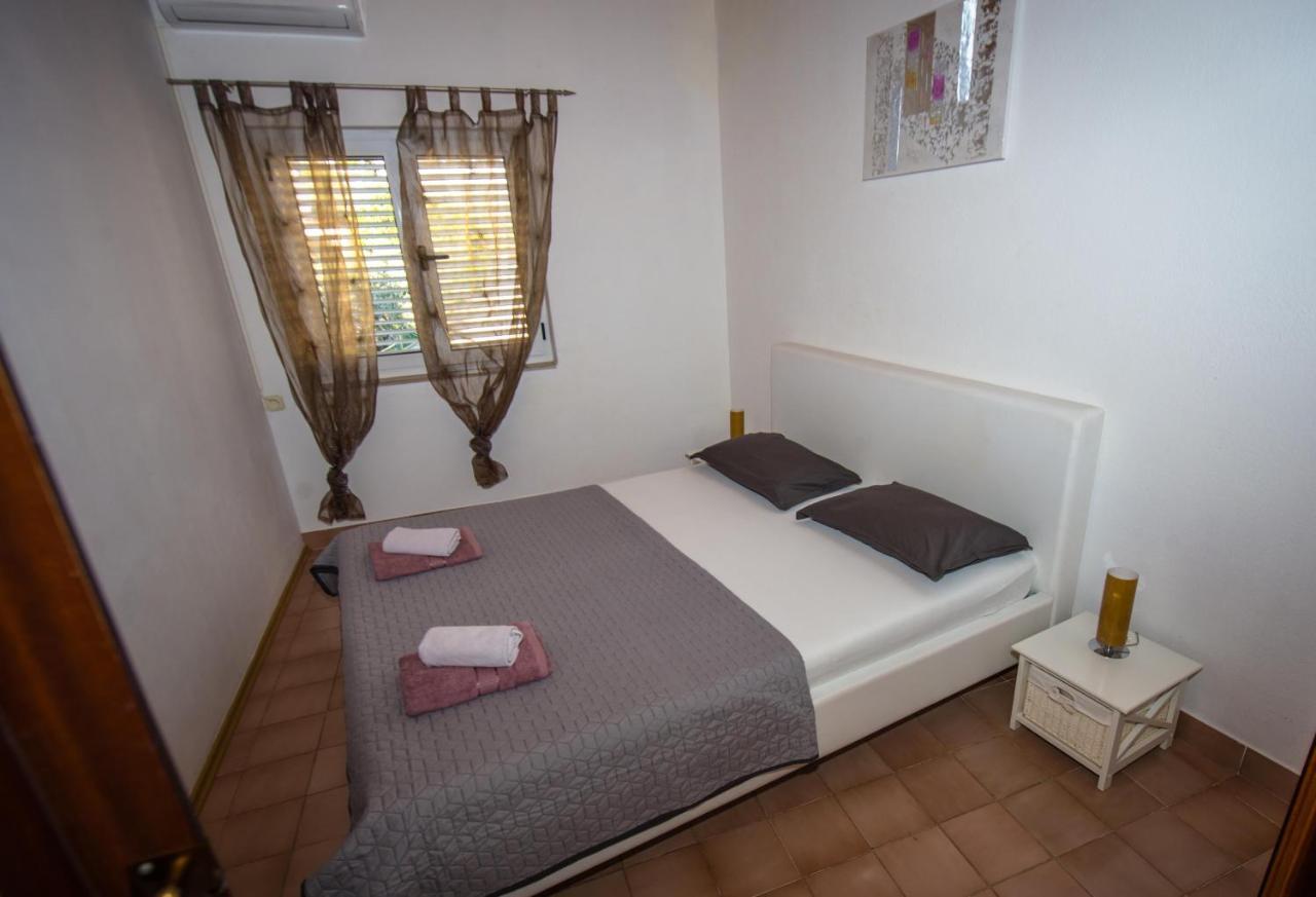 Villa Nedo Baska Voda Bagian luar foto
