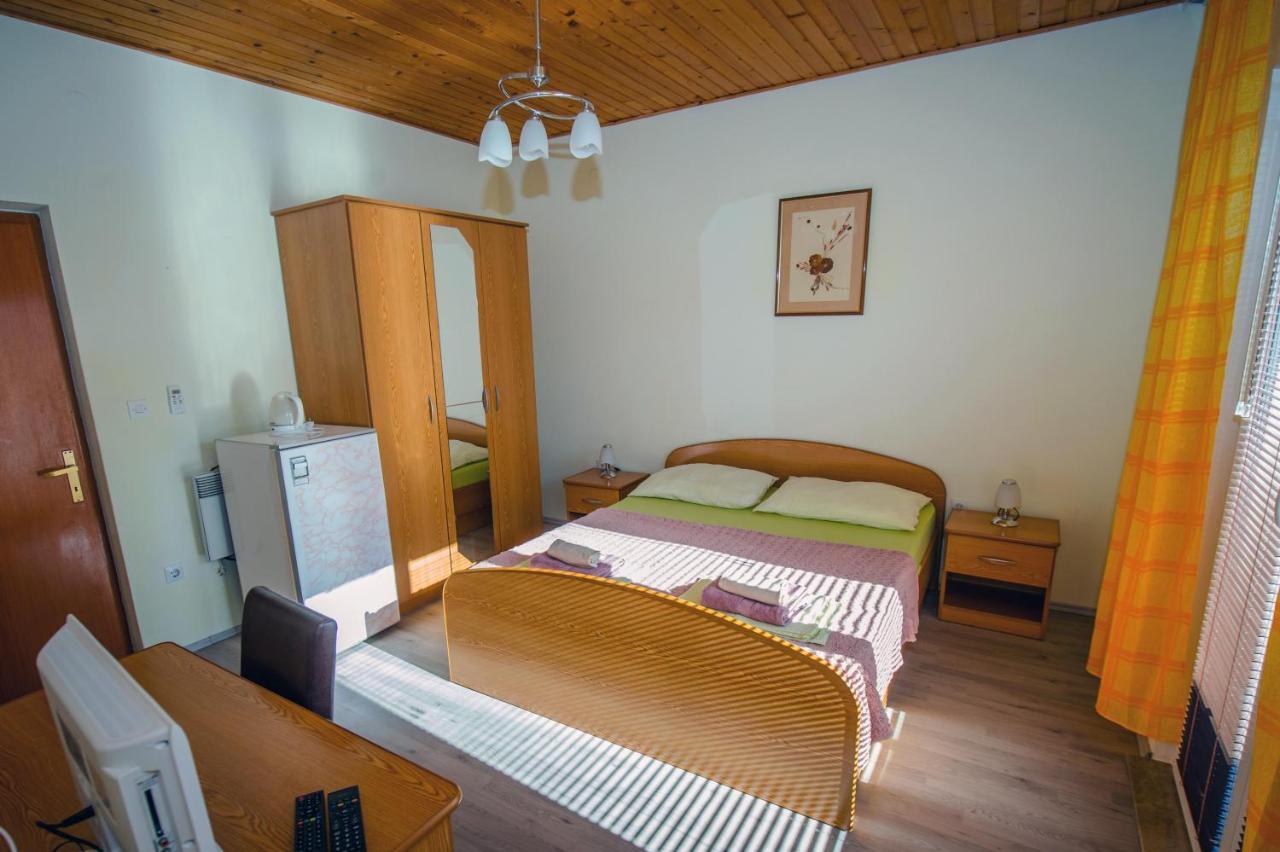 Villa Nedo Baska Voda Bagian luar foto